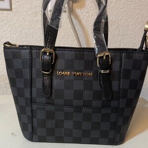 Gorgeous Black and Gray Checkered Tote